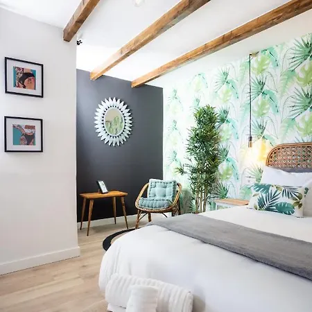Home2book Vintage American Deluxe La Laguna Apartment *