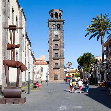 Home2book Vintage American Deluxe شقة